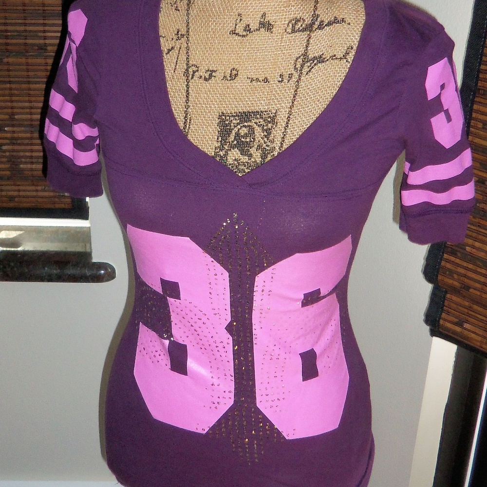 NWT PURPLE GOLD FLEUR DE LIS FOOTBALL TEE TOP XS